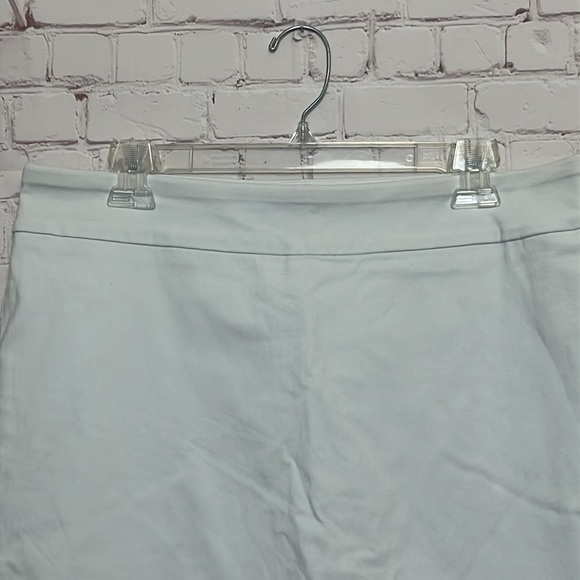 Counterparts White Scalloped Skort - Picture 2 of 11